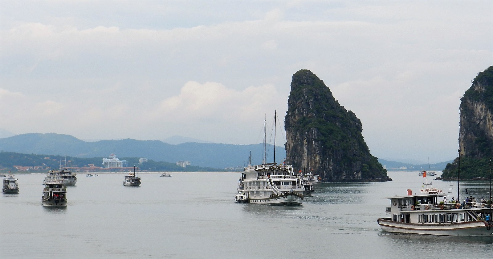 Vietnam Cambodia River Cruise 2017 - Hạ Long Bay